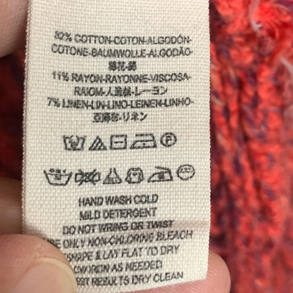 Free People Women Size Medium Santa Rosa‎ Red Hooded Fringe Hem Crochet Sweater - Picture 5 of 7